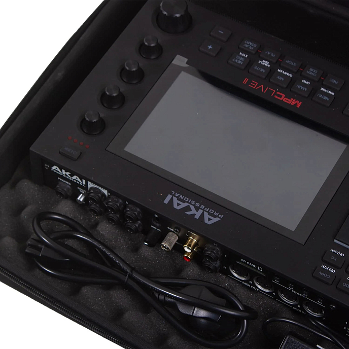 Case UDG Creator Controller Hardcase Medium MK2 Black - img.13