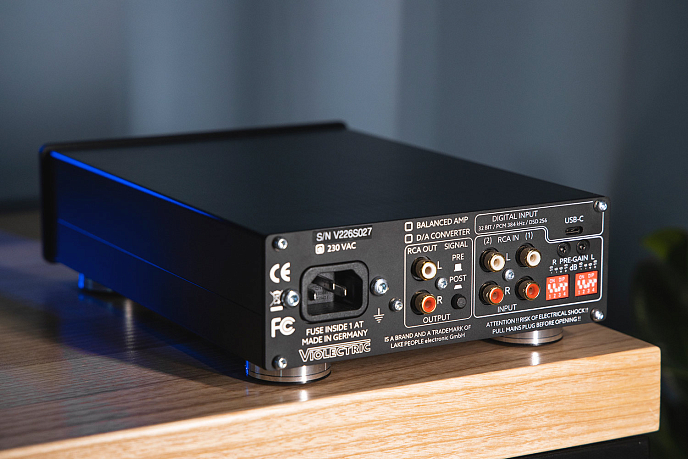 Headphone amplifier with DAC Violectric DHA V226 - img.6