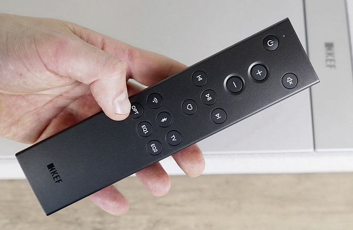 Kit KEF XIO Soundbar Black + KC62 Carbon Black + KW1 Kit - img.11