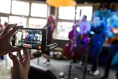 iOS devices microphone RODE VideoMic ME