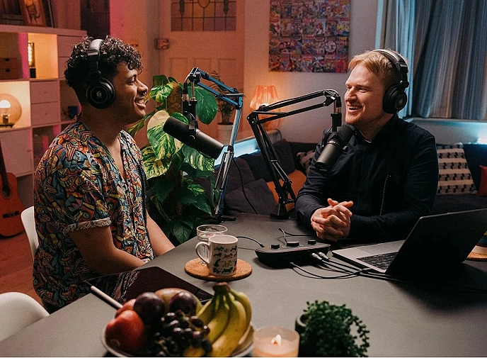 External sound card Focusrite Vocaster Two - img.7