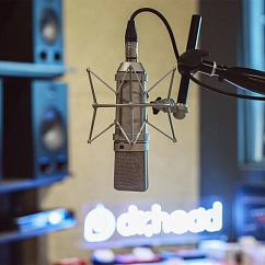 Studio microphone Neumann U 87 AI Silver