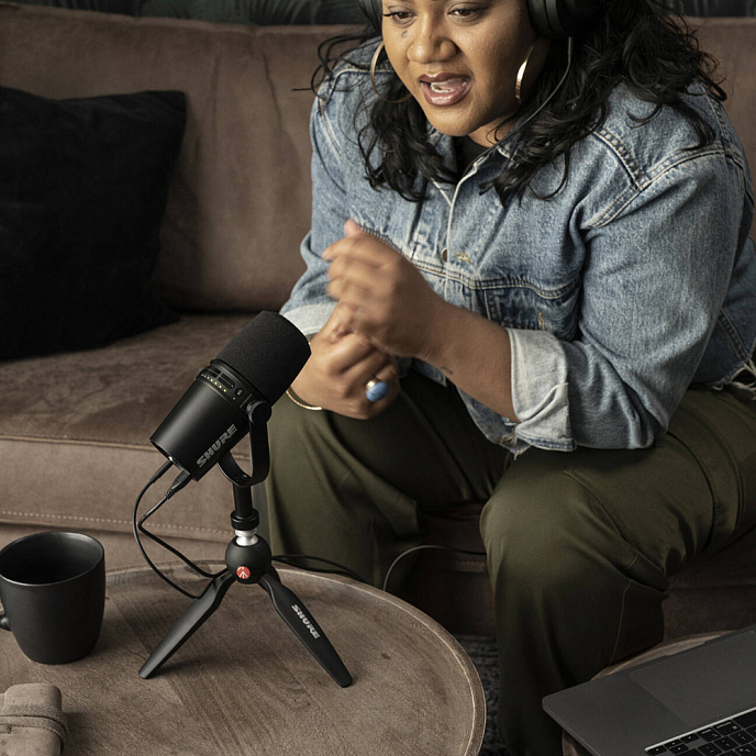 Microphone for streaming and gaming Shure MV7 Podcast Kit - img.6