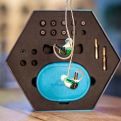 IEMs headphones Kinera Imperial URD