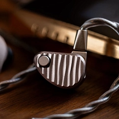 In-ear headphones 64 Audio Ocean Champagne