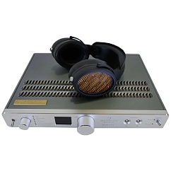 Headphone Amplifiers and DACs Warwick Acoustics Aperio Amplifier Golden Sound