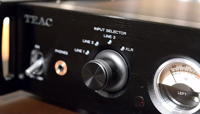 Integrated amplifier TEAC AX-505 Silver - img.4