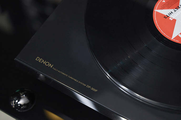 Turntable Denon DP-300F Black - img.1