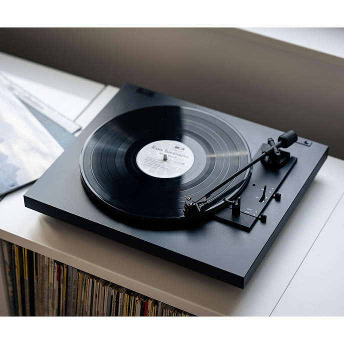 Turntable Pro-Ject A1.2 (OM 10 Uni) Black - img.5