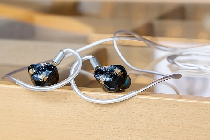 In-ear headphones Kinera Imperial Verdandi Cosmos Black - img.20