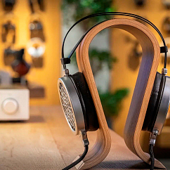 High End headphones Dan Clark Audio VOCE Grey