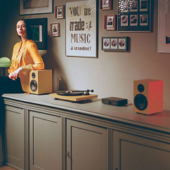 Turntable Pro-Ject COLOURFUL AUDIO SYSTEM (UK PLUG) satin yellow