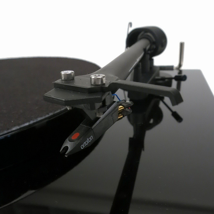 Turntable Pro-Ject Essential III Digital OM10 Piano Black - img.2
