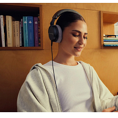 Over-ear headphones Beyerdynamic DT 270 PRO