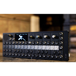 Synthesizer Teenage Engineering OP-XY Black