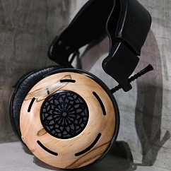 Over-ear headphones ZMF Auteur Classic Aluminum Black