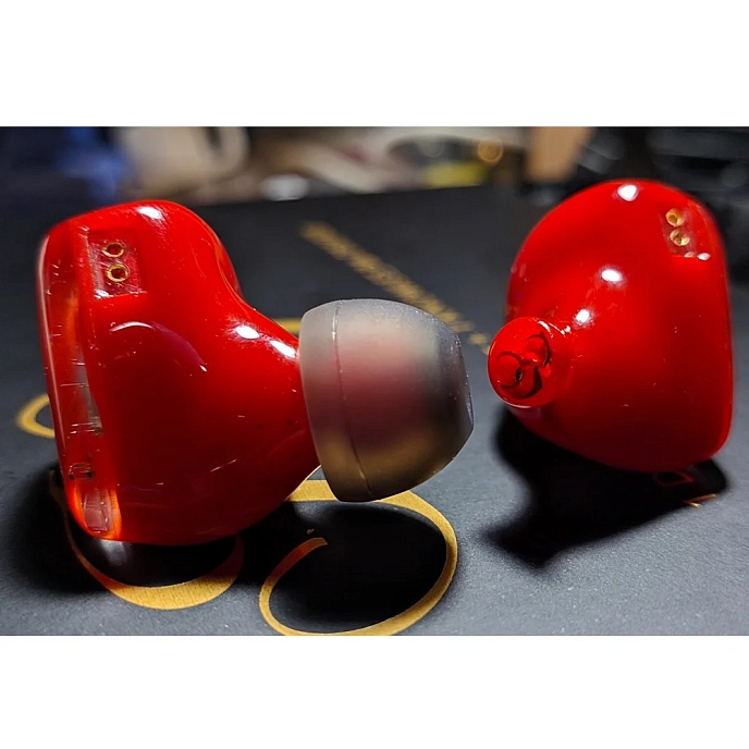 In-ear headphones Queen Of Audio Vesper Red - img.3