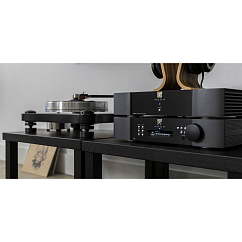 Network Audio Player Moon by Simaudio 390 2-tone