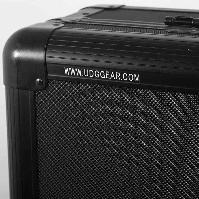 Case UDG Ultimate Pick Foam Flight Case Multi Format 2XL Black - img.11