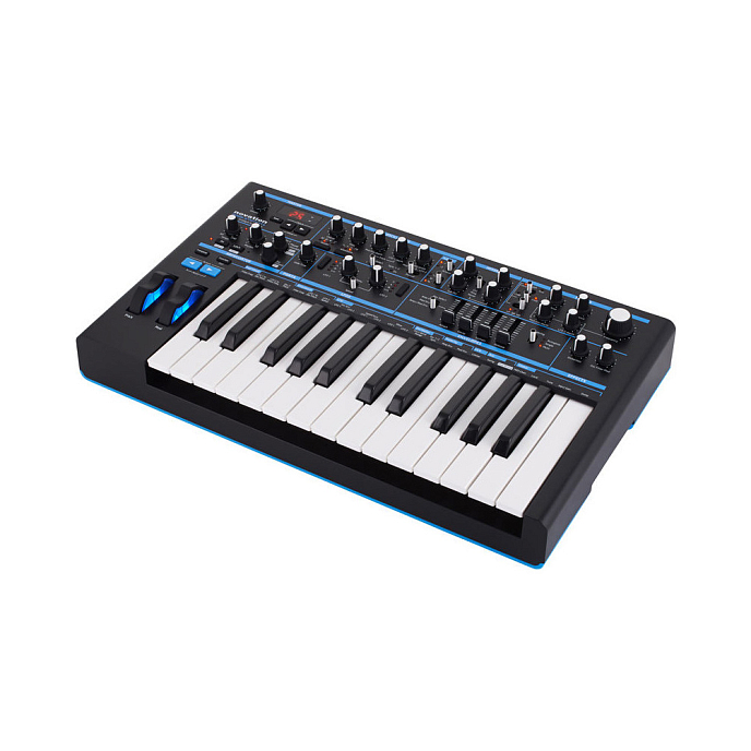Synthesizer Novation Bass Station II - img.1