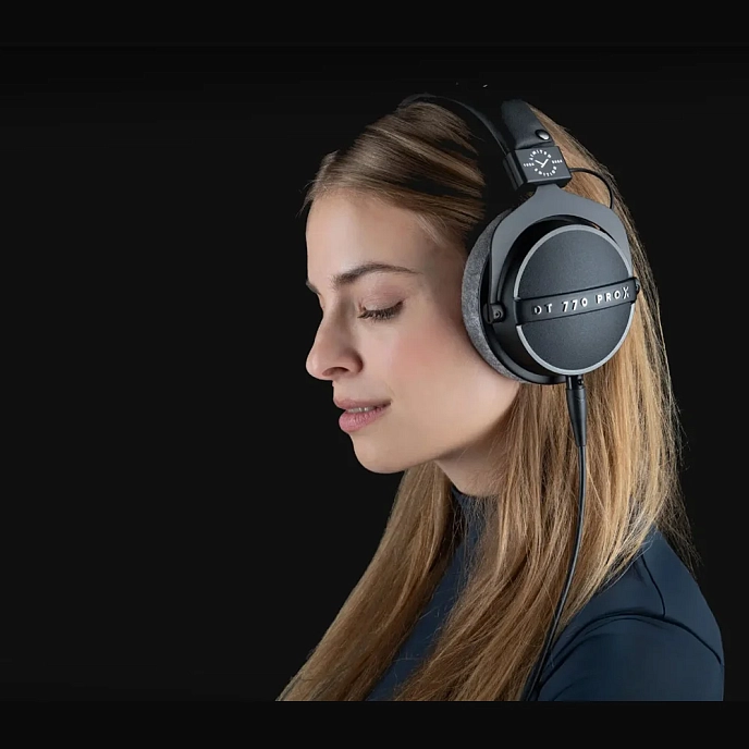 Monitor headphones Beyerdynamic DT 770 PRO X Limited Edition Black - img.10