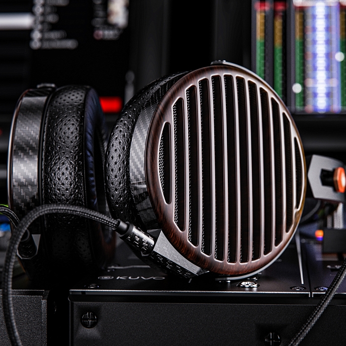 Over-ear headphones FiiO FT7 Black - img.5