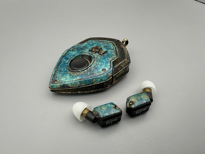 Wireless Headphones T10 Bespoke Edition 20,000 Leagues Under the Sea - img.2