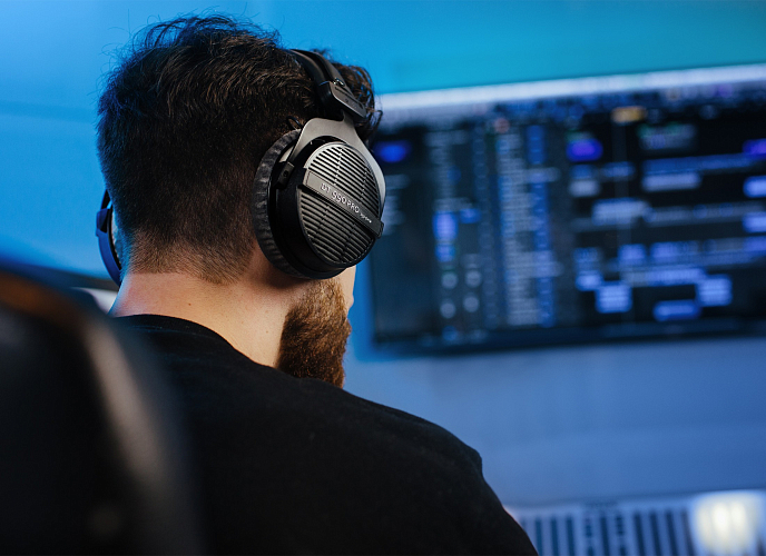 Monitor headphones Beyerdynamic DT 990 PRO Black Limited Edition 250 ohm - img.6