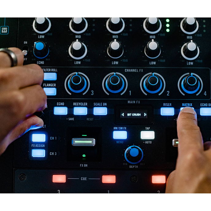 DJ controller Rane FOUR - img.6