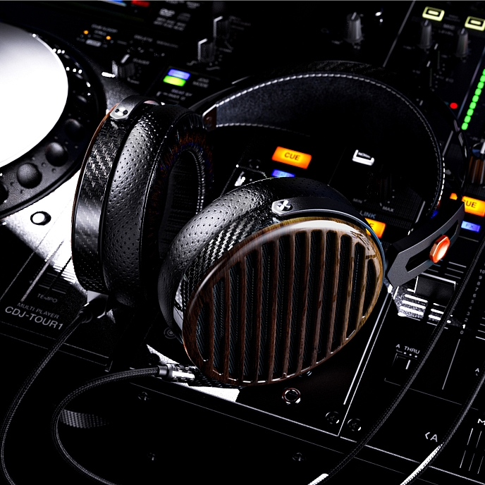 Over-ear headphones FiiO FT7 Black - img.6