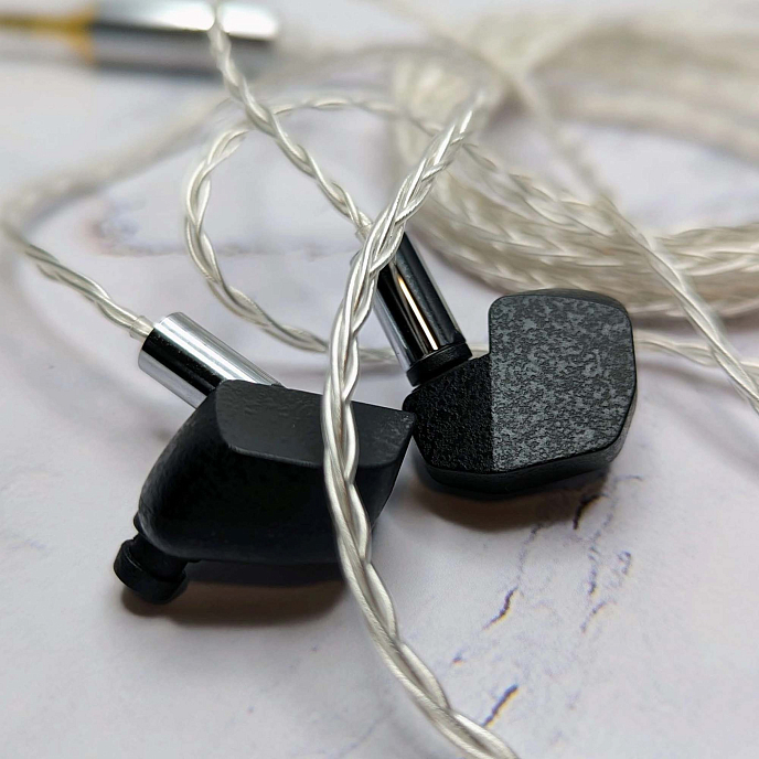 Headphones Final Audio A5000 Black + Final Audio ZE8000 White - img.5