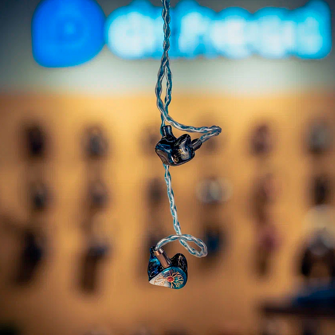 IEMs headphones Kinera Idun 2 Golden White Blue - img.1