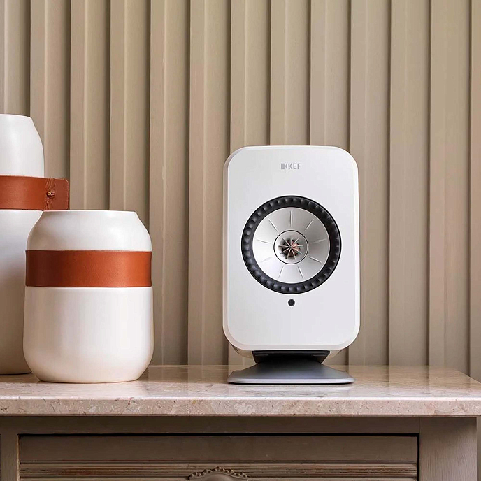 Bookshelf speakers KEF LSX II LT Sage Green + KEF P1 Desk Pad Silver - img.8