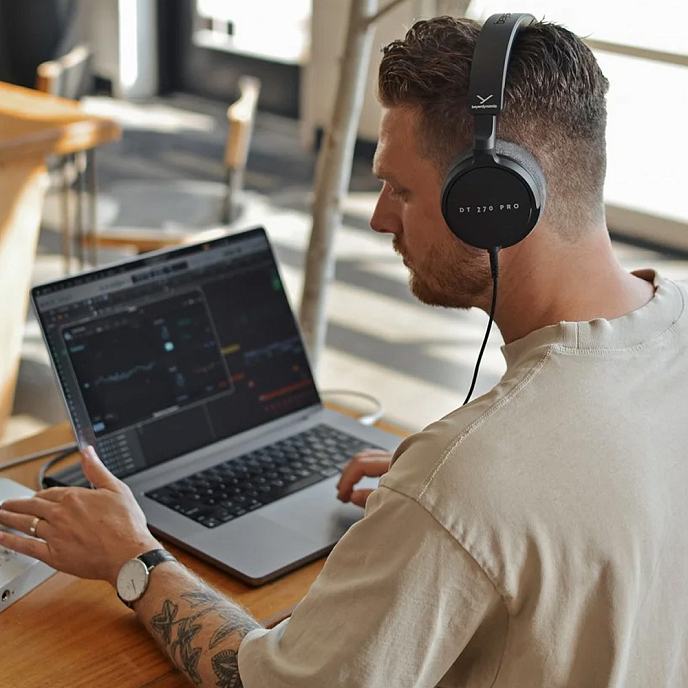 Over-ear headphones Beyerdynamic DT 270 PRO - img.5