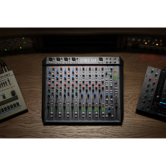 Mixing console Solid State Logic BiG SiX