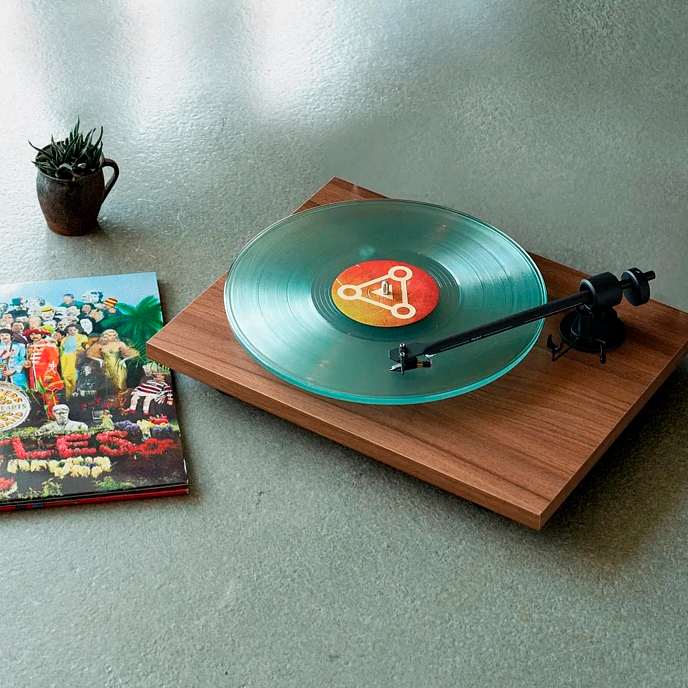 Turntable Pro-Ject T1 EVO BT Walnut - img.2