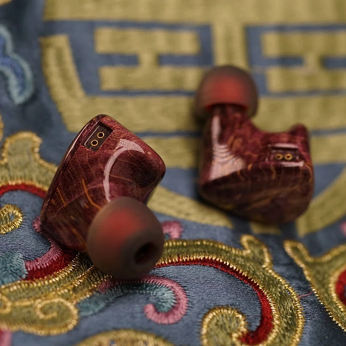 IEMs headphones Queen Of Audio Mojito Purple - img.10