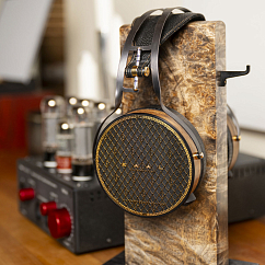 Over-ear headphones RAAL-Requisite 1995 Immanis